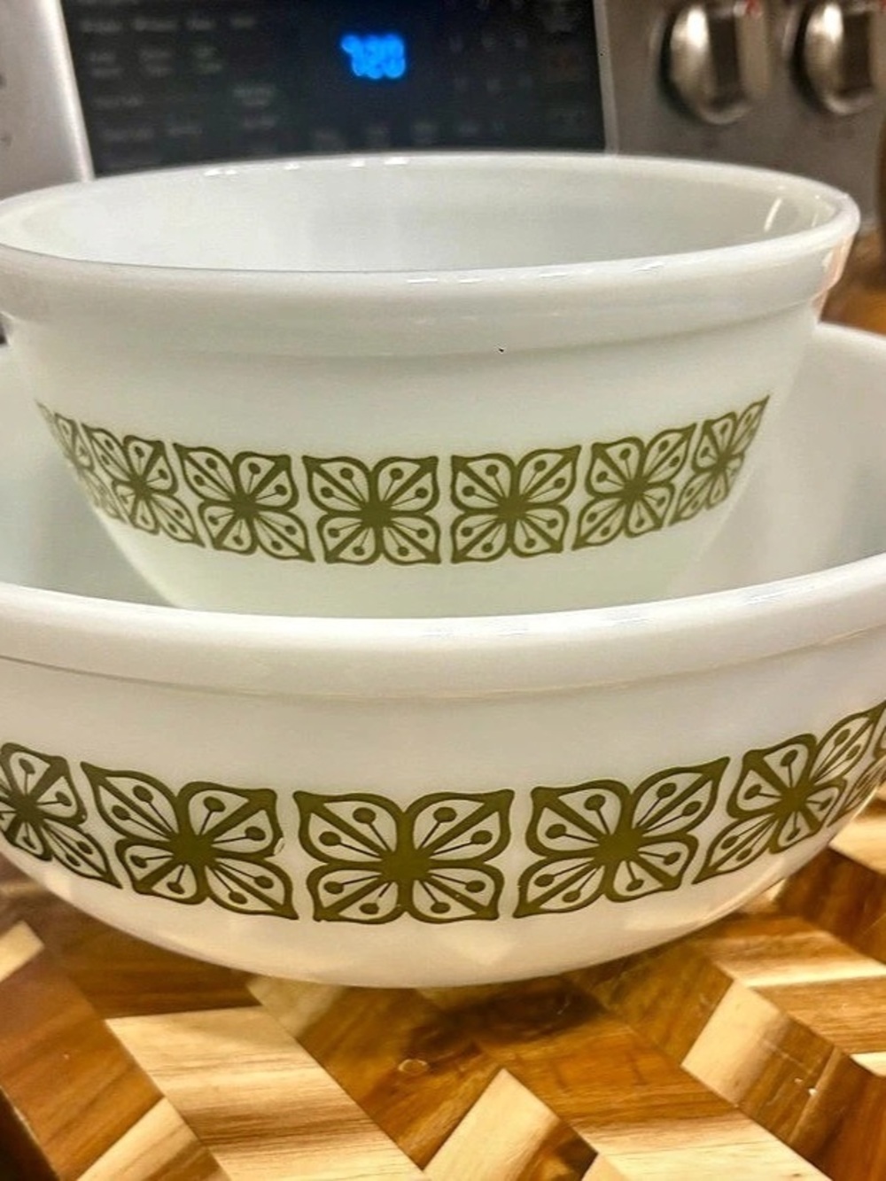 Pyrex Verde Mixing Bowl Set